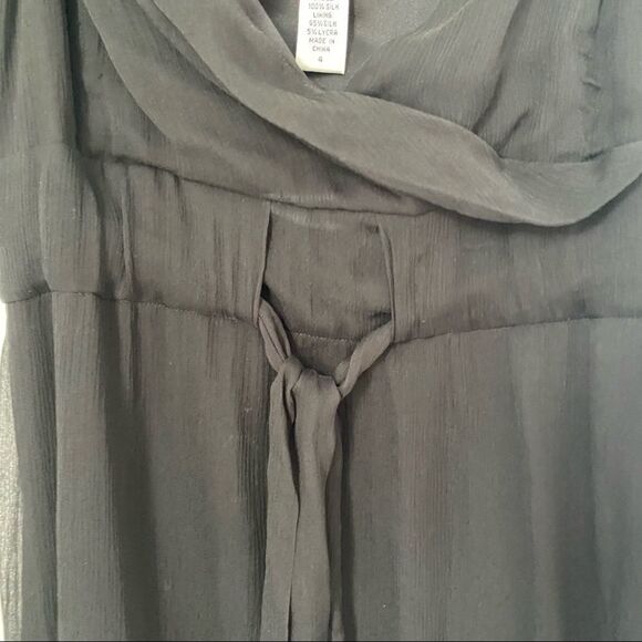 Diane Von Furstenber Women’s Flutter Sleeve V Neck Black Midi Silk Dress - Picture 4 of 5